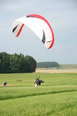 Paragliding na letišti